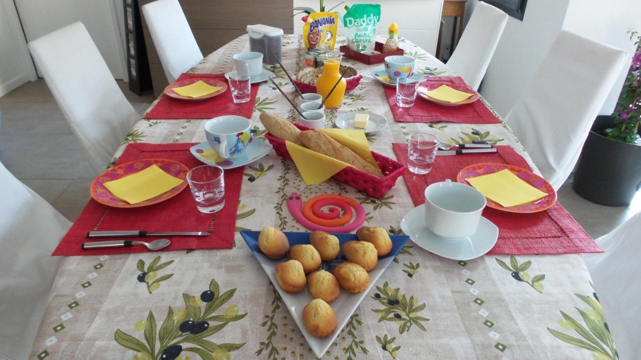 Chambre D'Hotes Et Spa De La Presqu'Ile La Faute-sur-Mer Luaran gambar