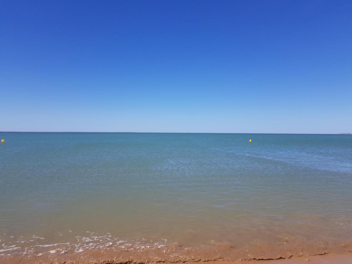 Chambre D'Hotes Et Spa De La Presqu'Ile La Faute-sur-Mer Luaran gambar